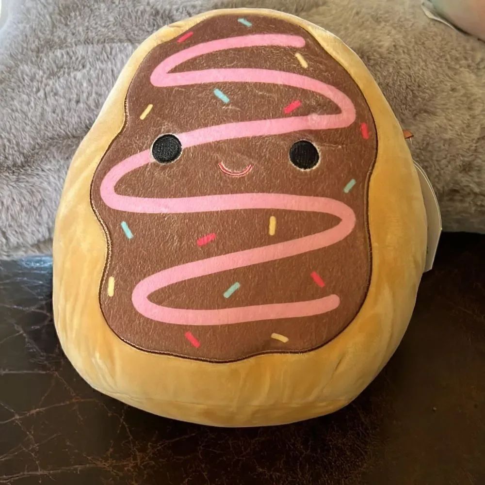 Squishmallows Deja the Donut 7.5”